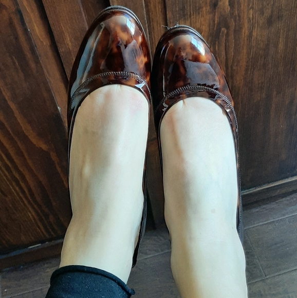 Stuart Weitzman Leopard Patent Pumps - Picture 9 of 11